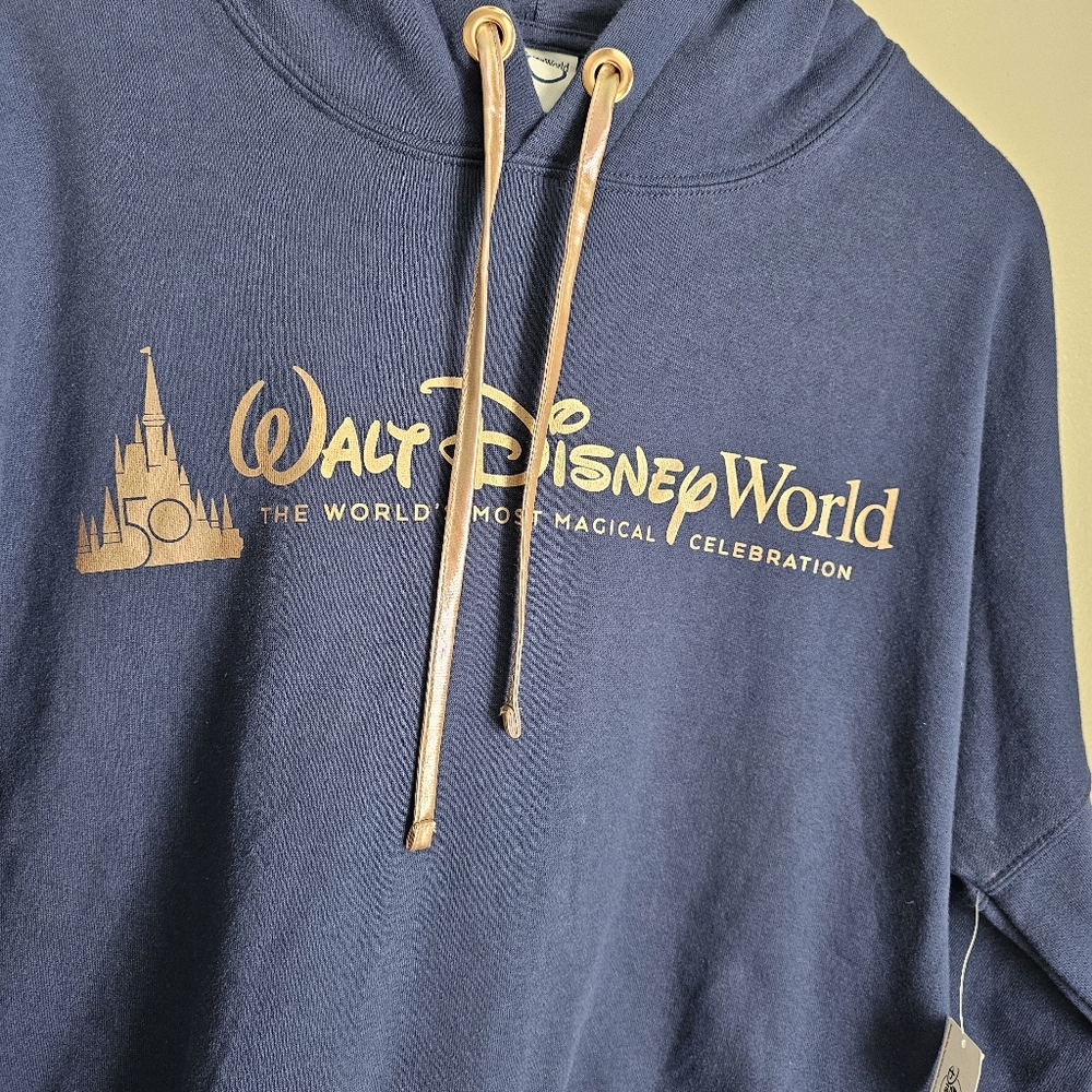 Walt Disney World 50th Anniversary Navy Cropped Pullover Hoodie Sweatshirt L NWT - Picture 7 of 10